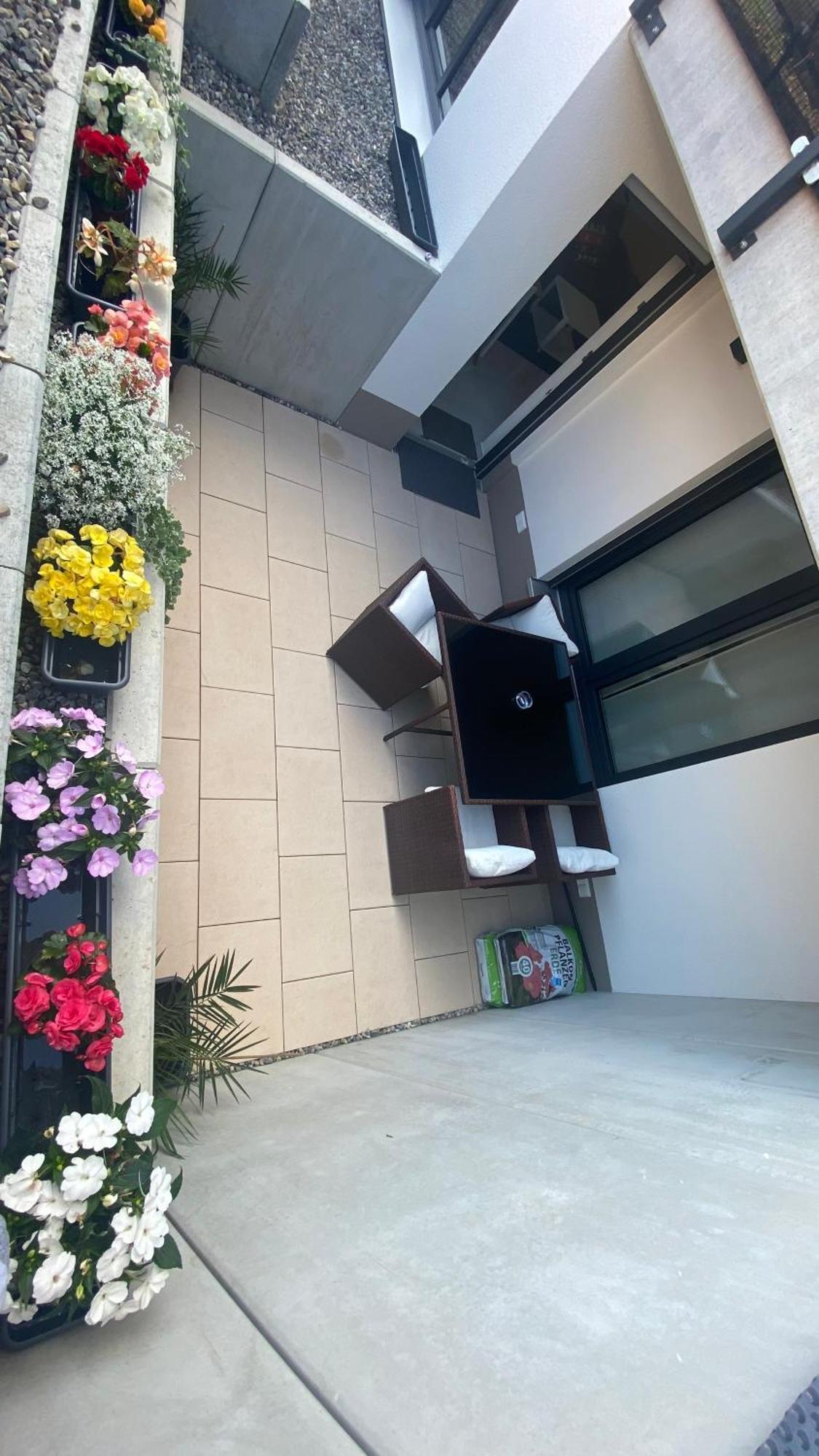 Stillvoll Neubau-Appart Nahe Legoland Und Fachklinik Ichenhausen Bagian luar foto